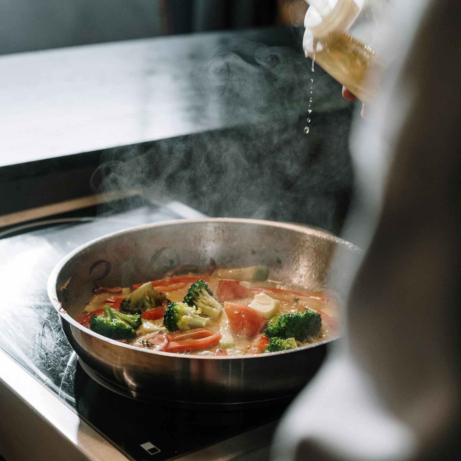 Colorful Vegetable Stir-Fry with Creamy Sauce 🥦 🍅