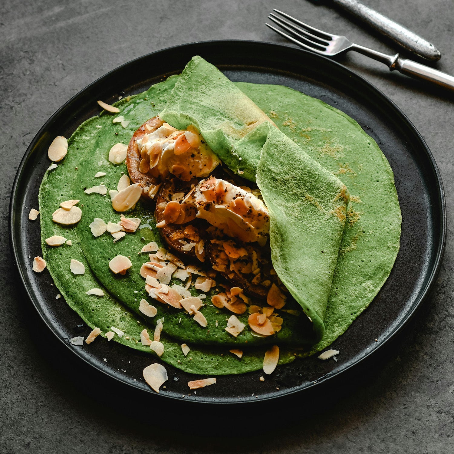 Spinach Crepes with a Summery Twist