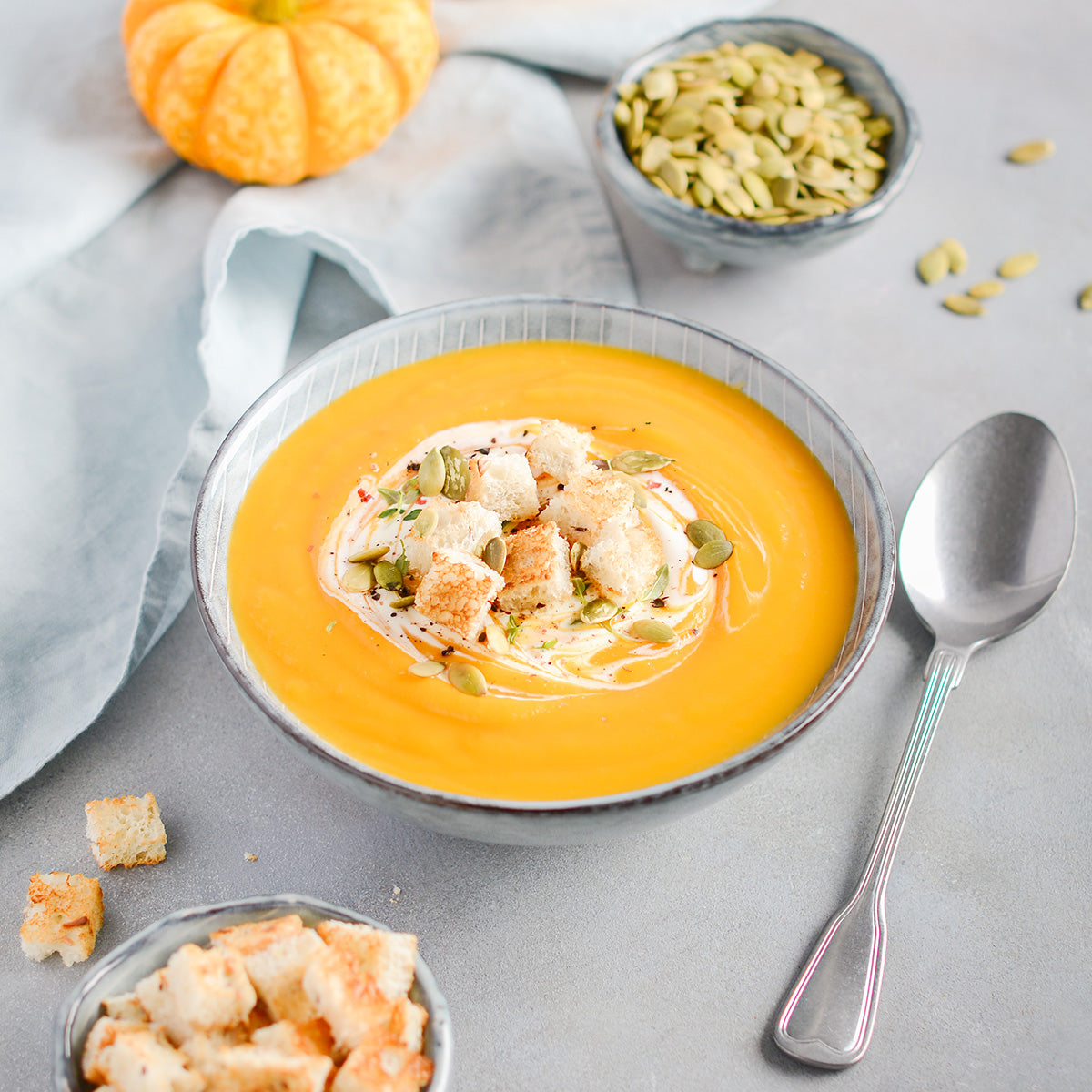 Creamy Roasted Pumpkin Soup 🎃